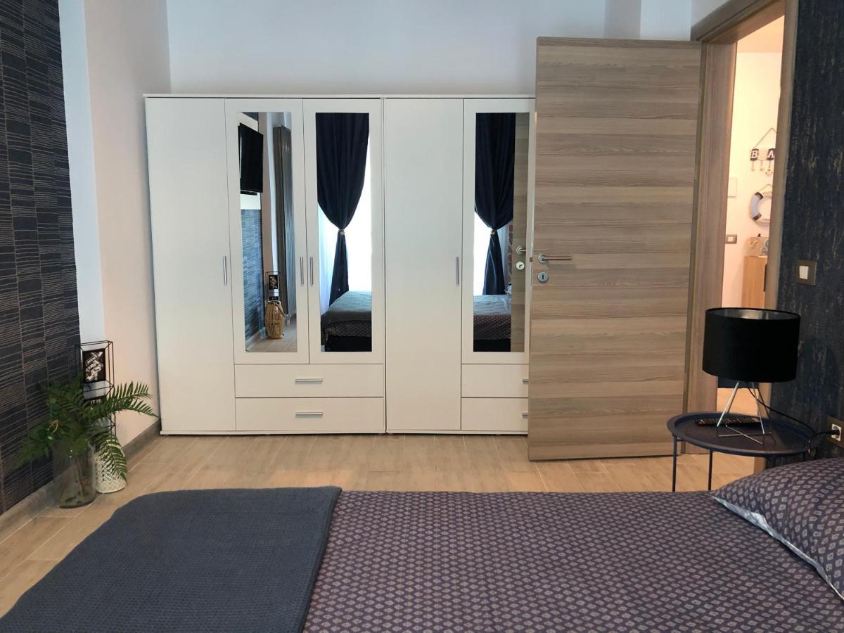 Baby Sea View And Pools Apartment- Mamaia Beach Resort Năvodari Buitenkant foto